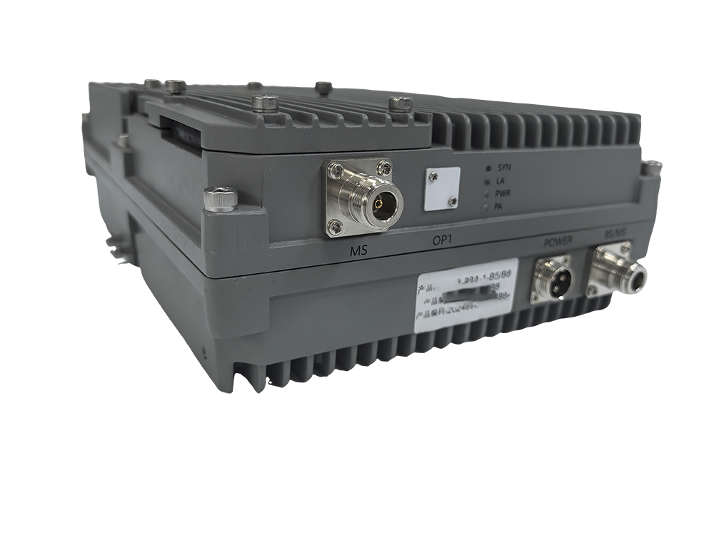  涞源三频手机信号接收器2000㎡