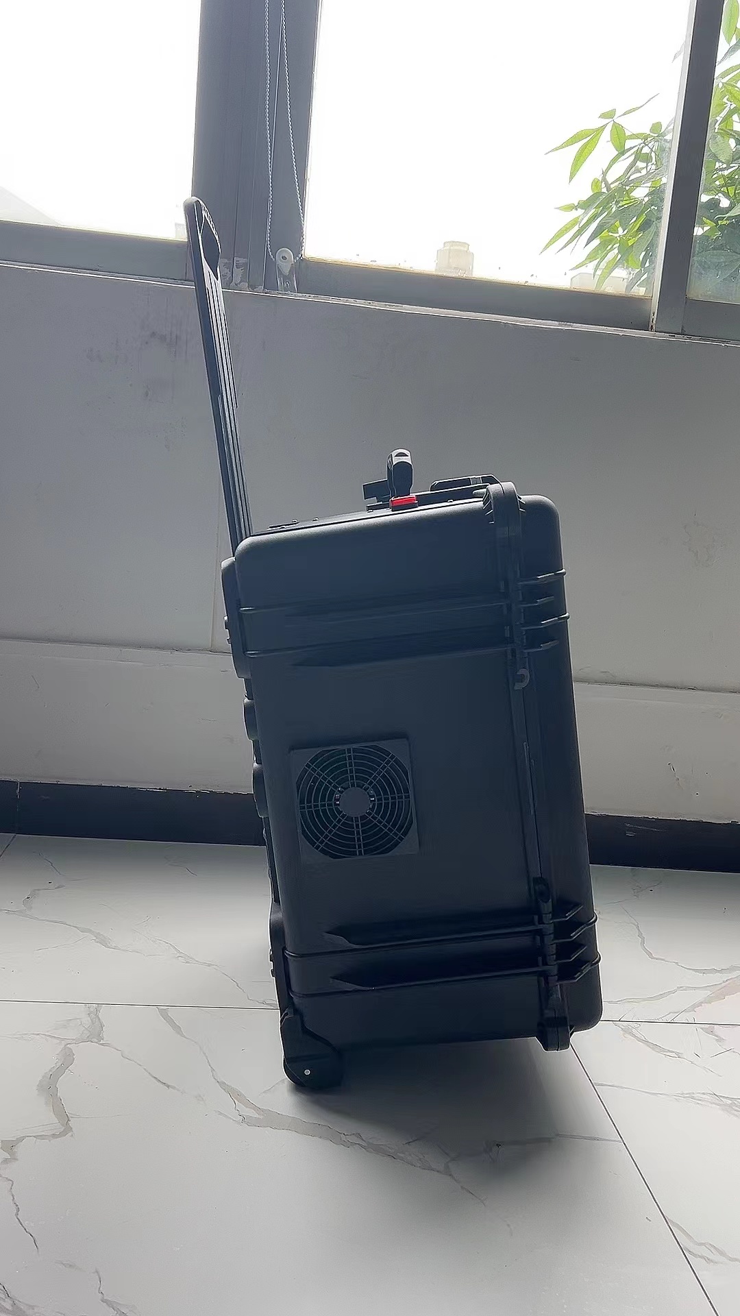 涞源手拉箱型移动通信干扰器